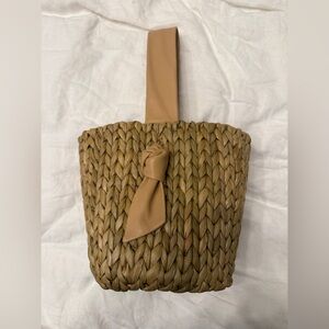 PAMELA MUNSON Women's Petite Isla Bahia Basket Lady Tote